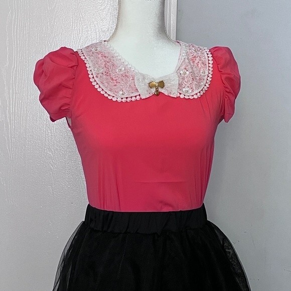 cute pink top - Picture 6 of 6